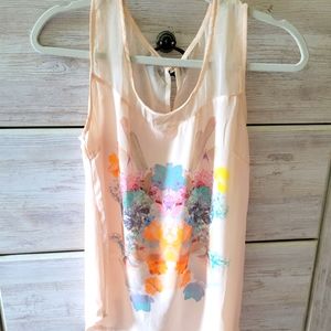 Chiffon sleevless blouse. Peach color. Size medium